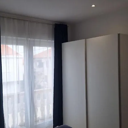 Frle 3 Apartment *